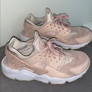 NIKE huaraches - rose gold/pink